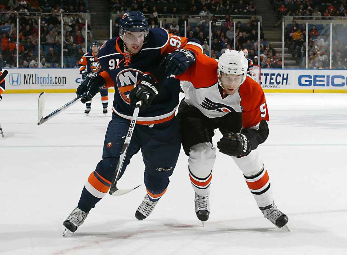 teen-john-tavares-mike-stobe.jpg